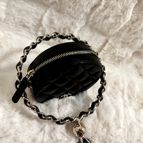 CHANEL  Quilted Chain Round Mini Clutch Bag - Picture 10 of 14
